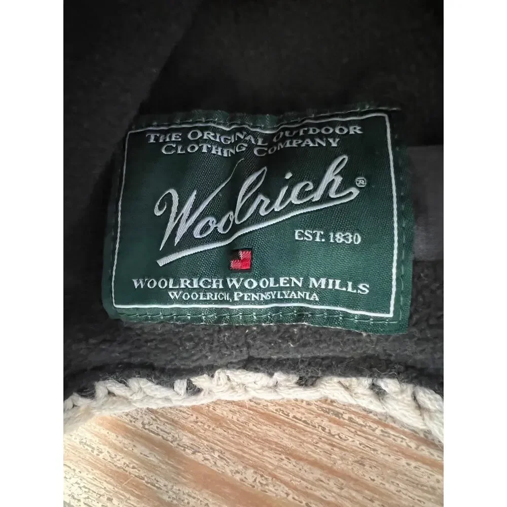 Woolrich soft knit winter hat Pom Pom detail